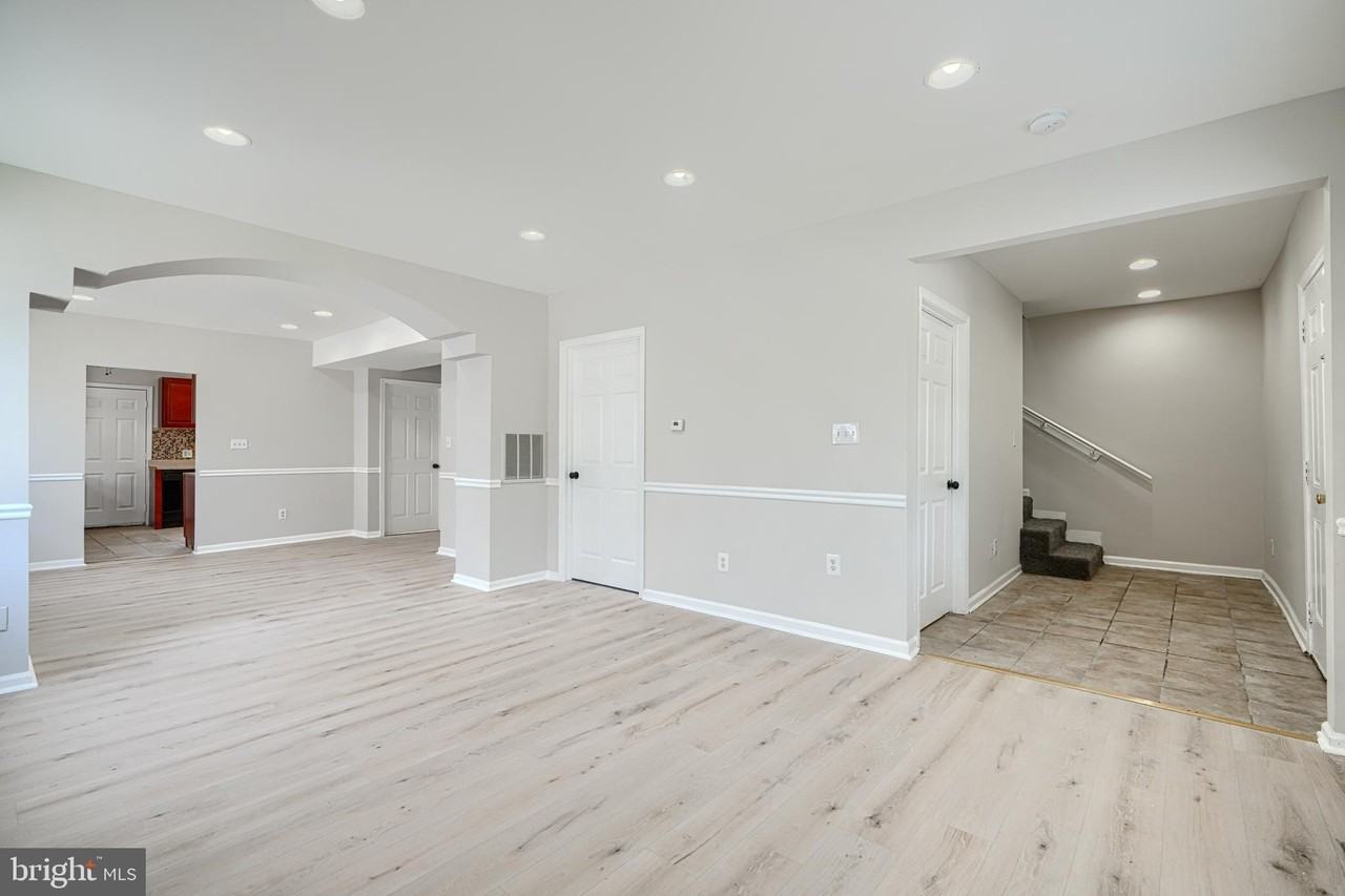 3805 Garrison Blvd - Photo 4 of 49