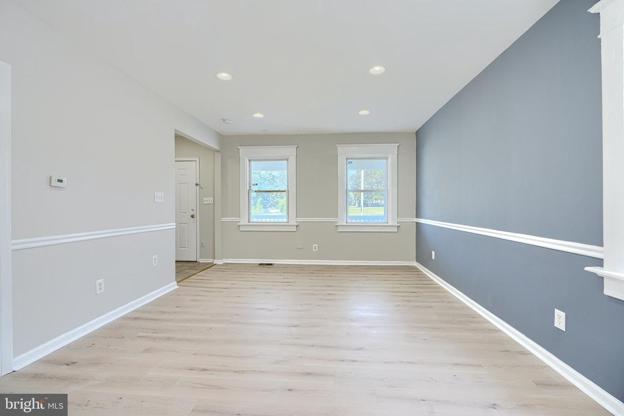 3805 Garrison Blvd - Photo 5 of 49