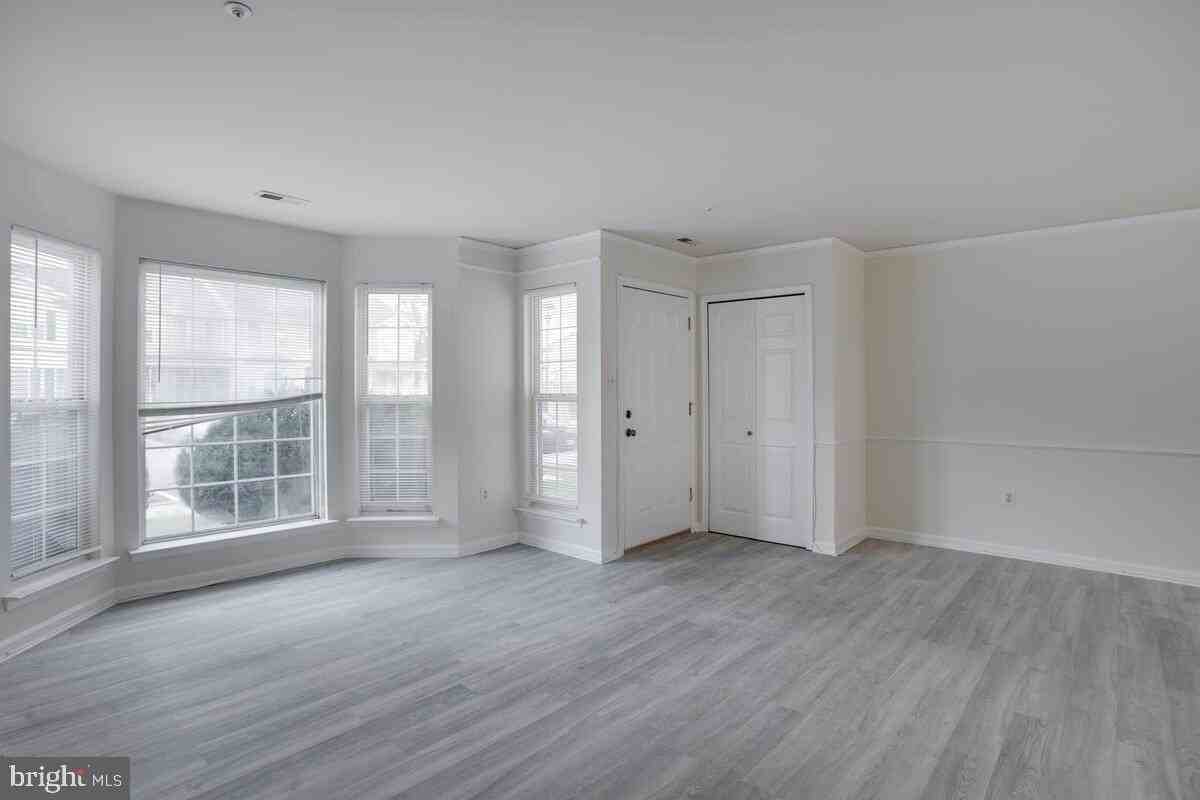 12007 Silver Spur Pl - Photo 7 of 39