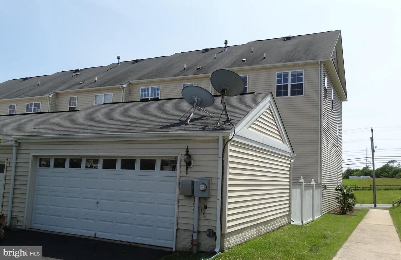 23612 Bennett Chase Dr - Photo 2 of 2