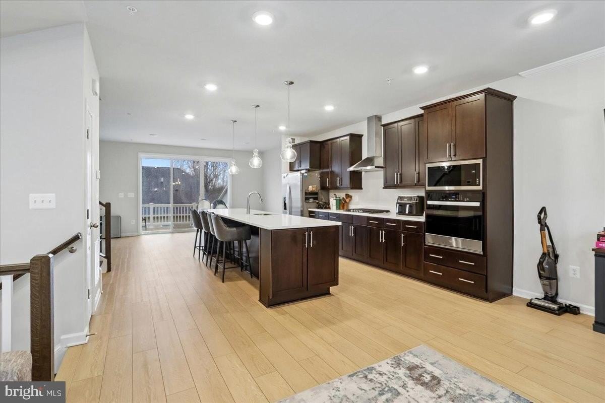 10800 Blanton Way - Photo 6 of 30