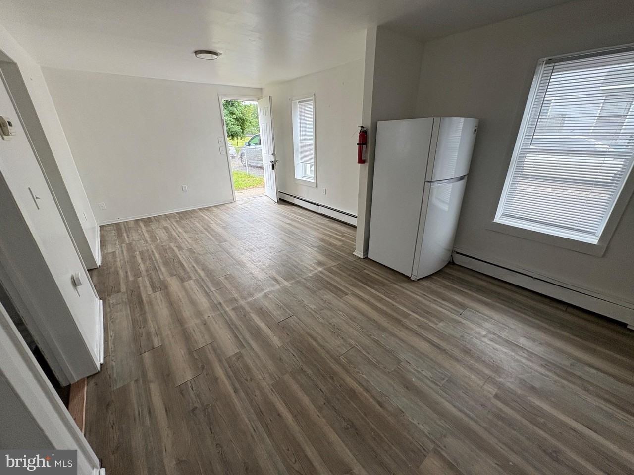 120 E Main St Unit B - Photo 6 of 14