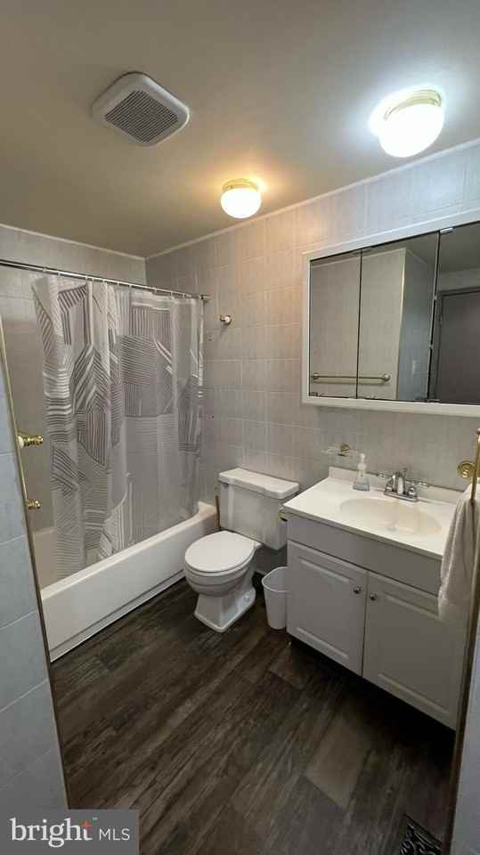 744 Summit Chase Dr - Photo 7 of 30