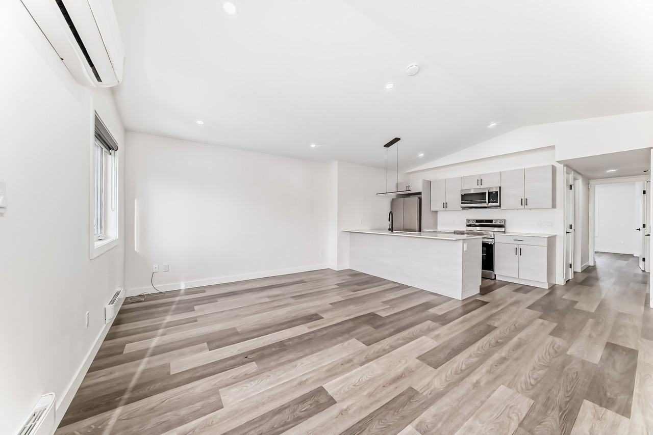 760 Mccalman Ave - Photo 3 of 11