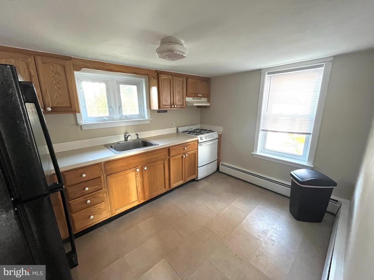 18 MERCER Avenue unit: Garage Apartment - Photo 3 of 6