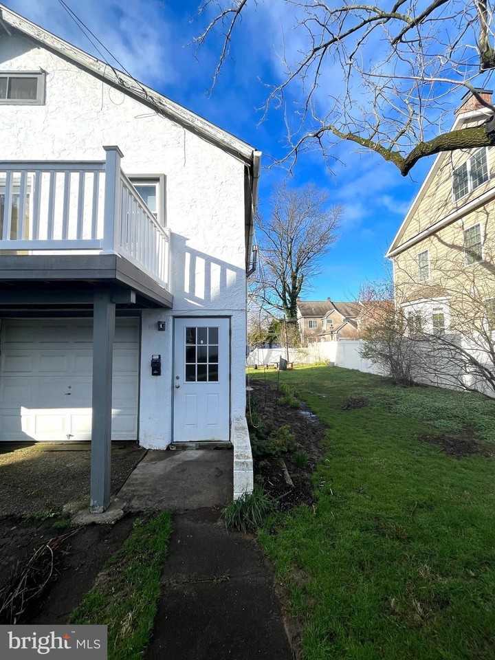 18 MERCER Avenue unit: Garage Apartment - Photo 6 of 6