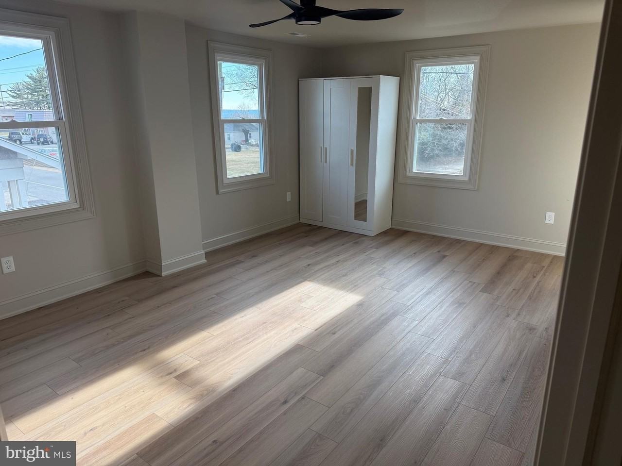 3025 W Germantown Pike Unit 2 - Photo 6 of 8