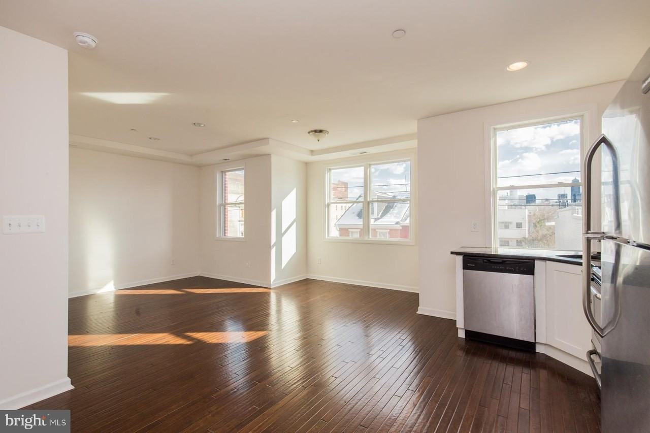 1429 Poplar St Apt 4a - Photo 2 of 18