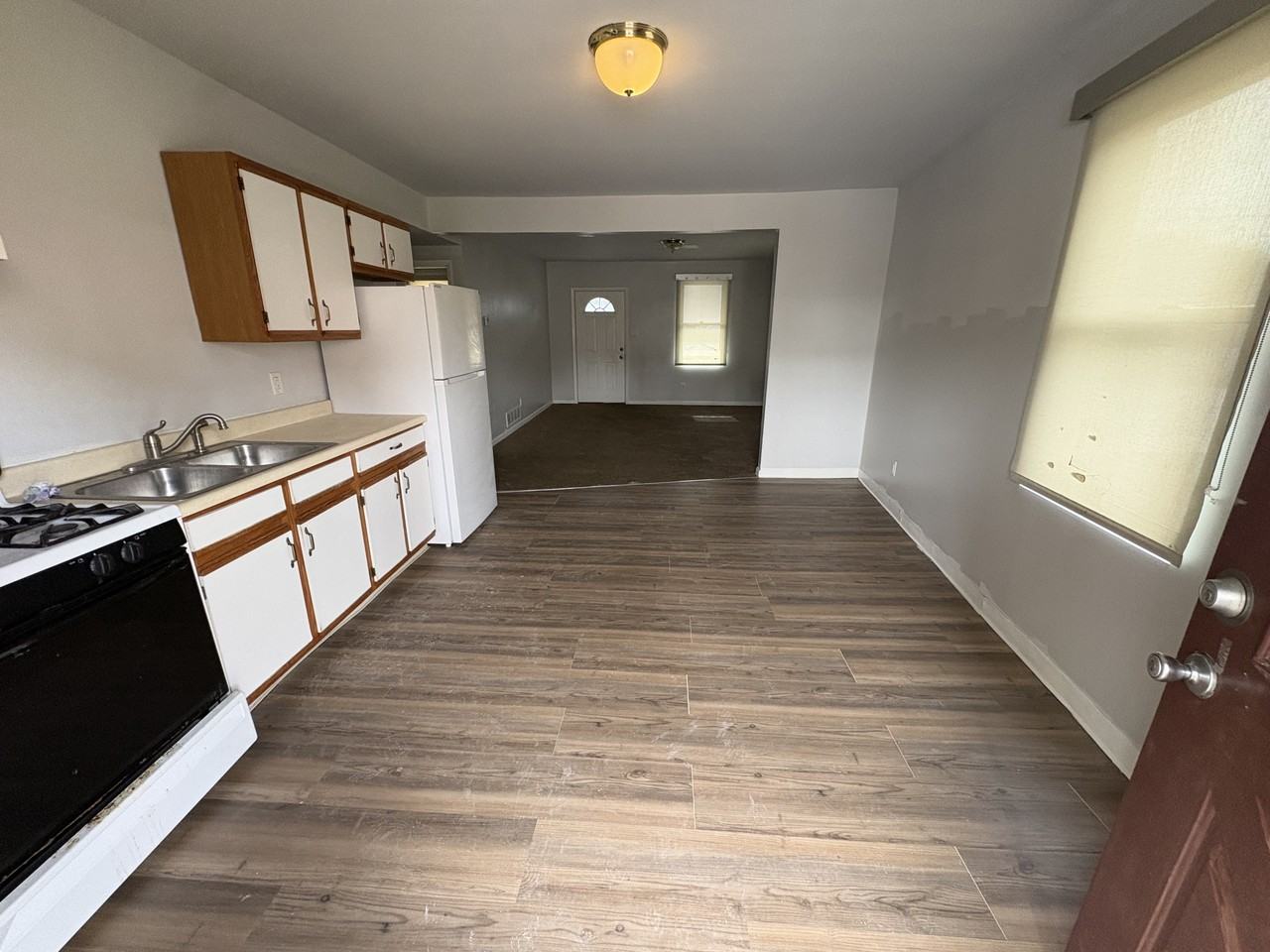 144 - 150 River Ave - 146 #146 - Photo 2 of 16