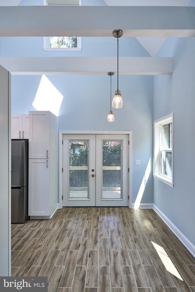 2810 S Arlington Ridge Rd Unit B - Photo 7 of 20