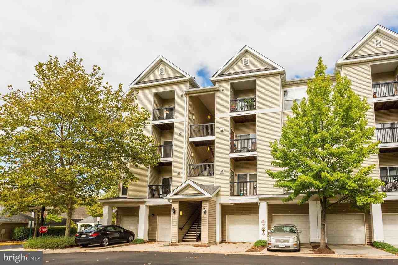 5105E Travis Edward Way Apt E - Photo 2 of 33