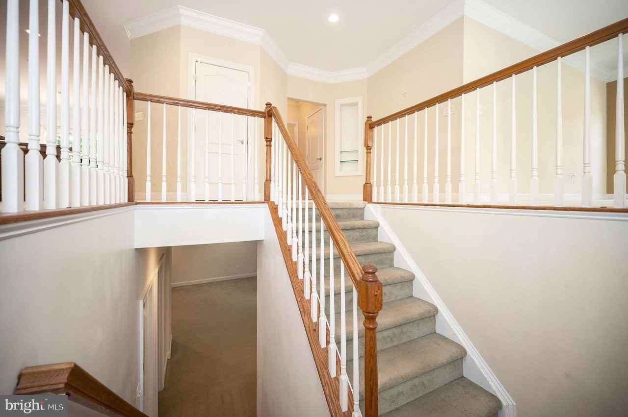 15722 Brandywine Rd - Photo 7 of 47