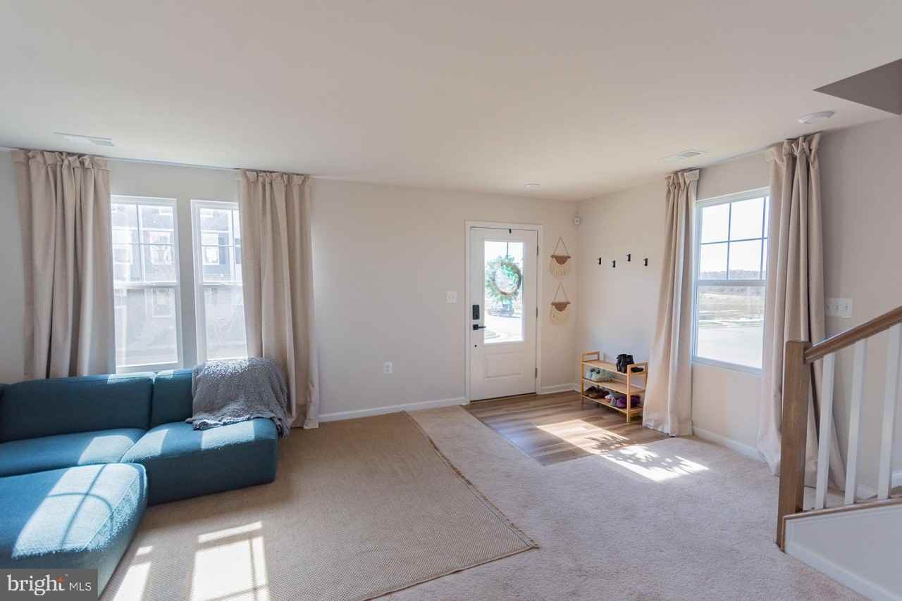 508 National St - Photo 5 of 50