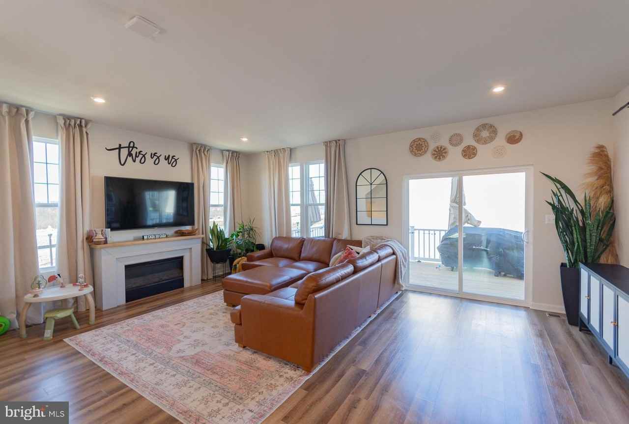 508 National St - Photo 7 of 50