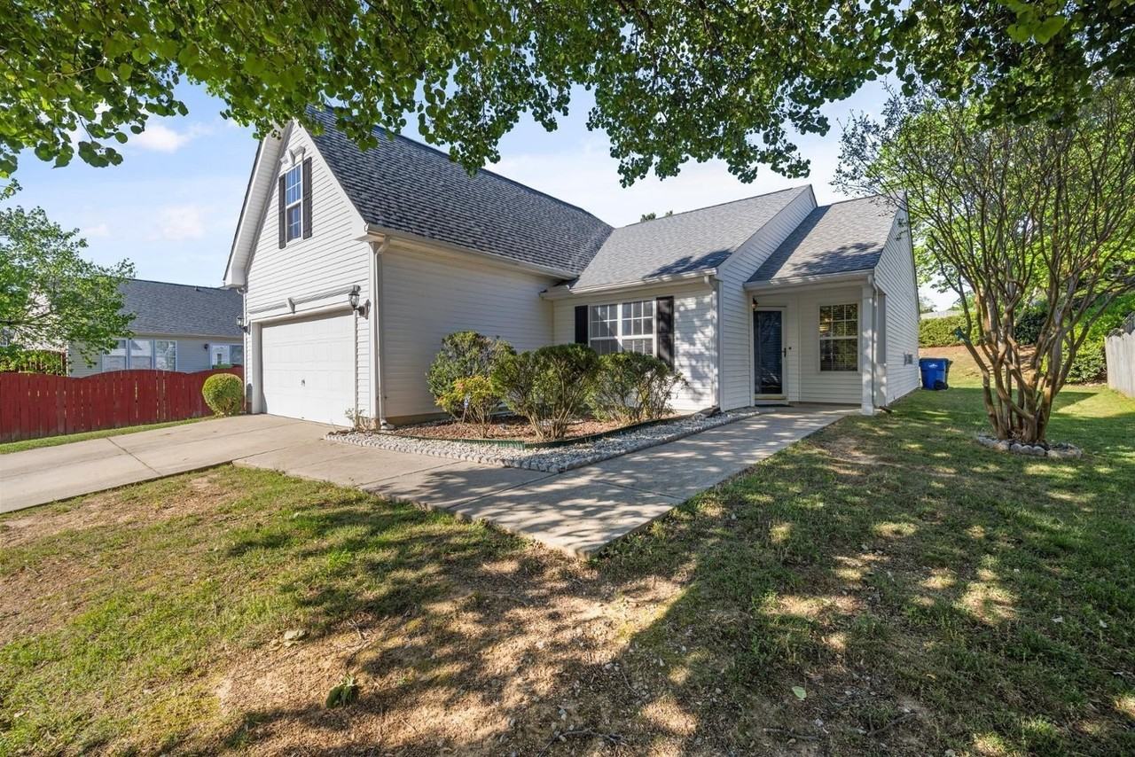 6332 Saybrooke Dr - Photo 2 of 30