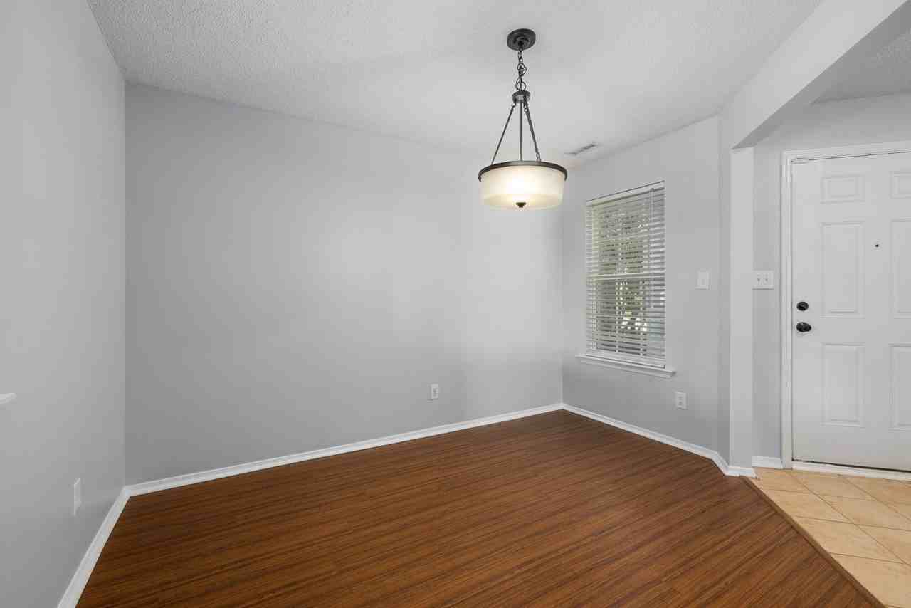 6332 Saybrooke Dr - Photo 5 of 30