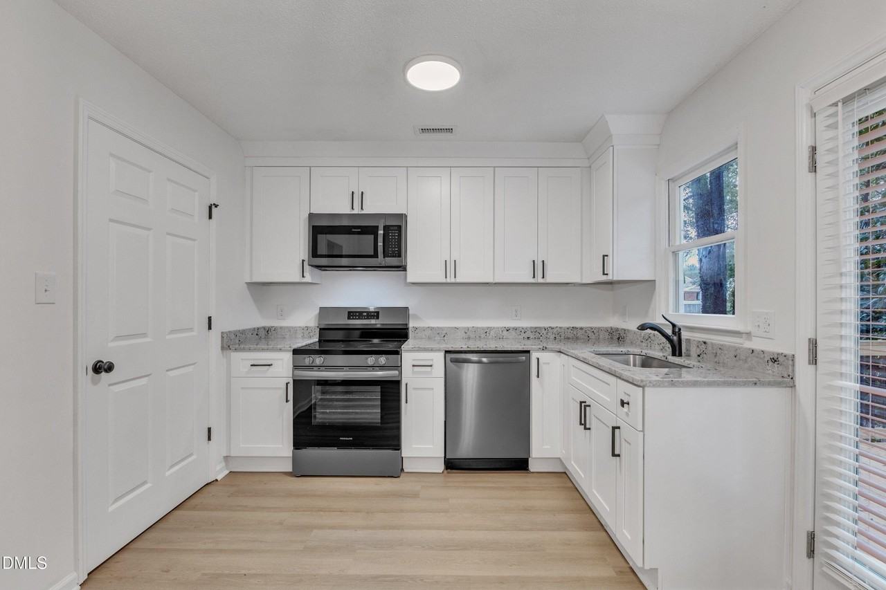 106 N Franklin St Unit 106 - Photo 6 of 24