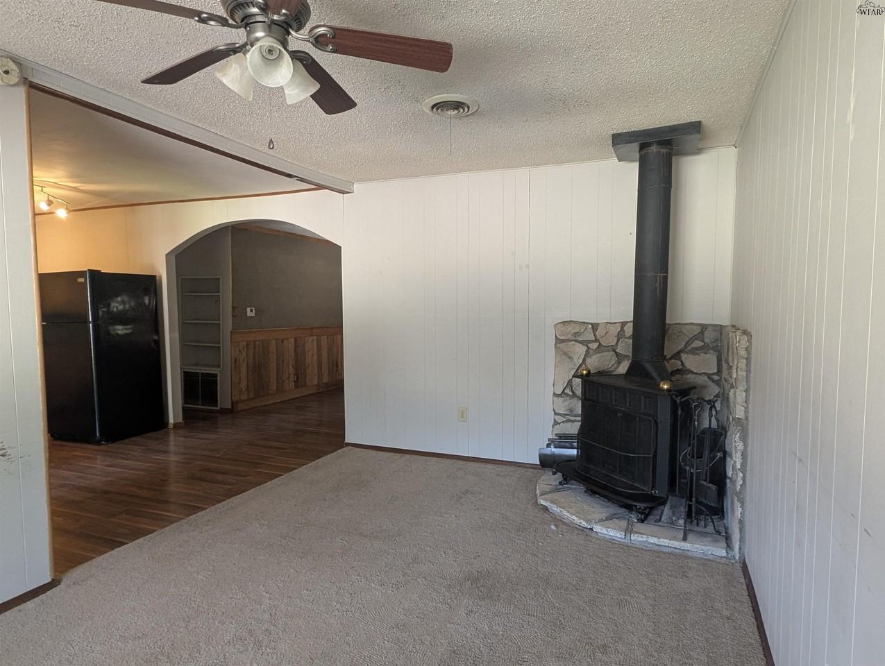 2943 Elliott St - Photo 6 of 15