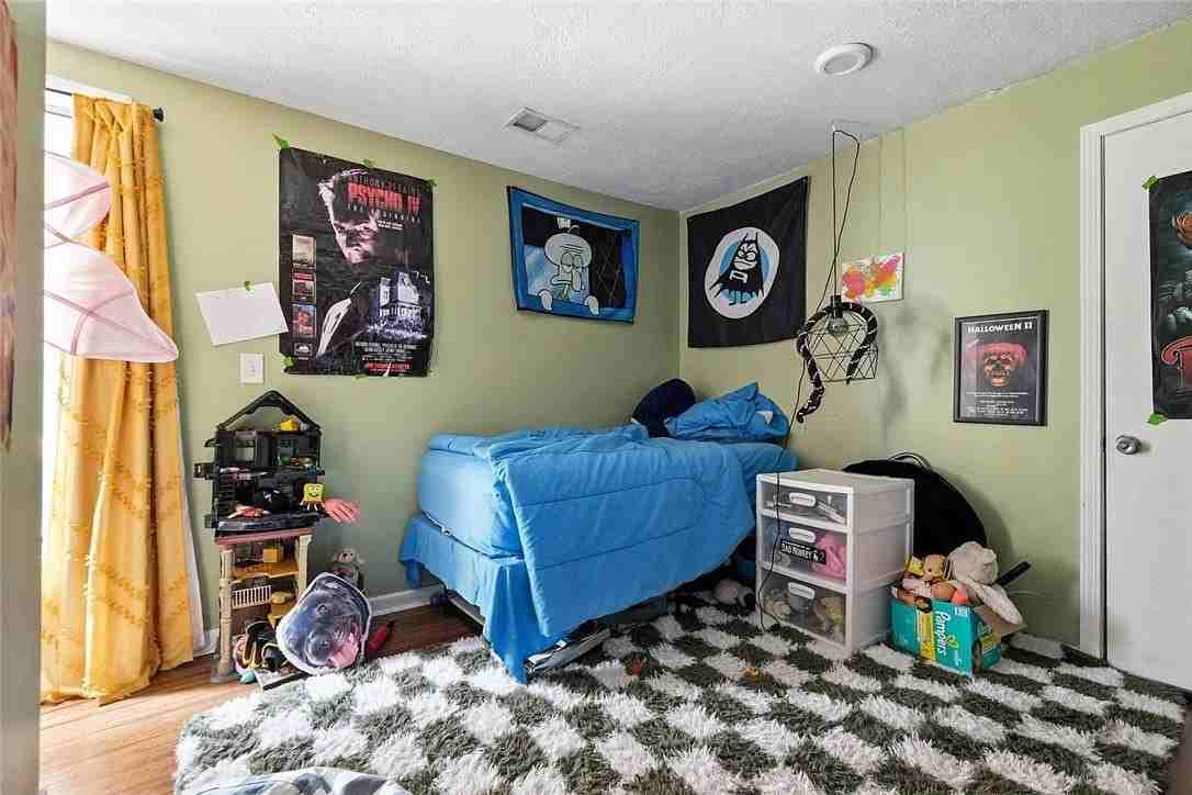 3104 Dobson St - Photo 6 of 8