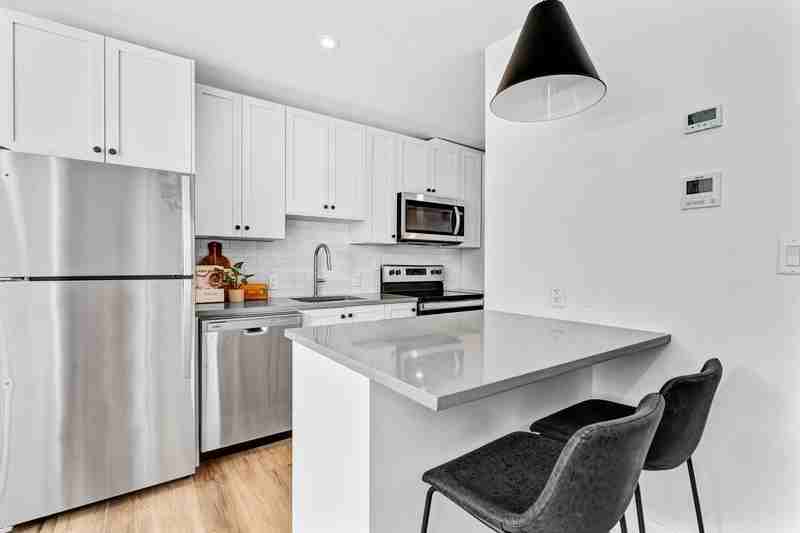 153 Sanford Ave #C - Photo 3 of 15