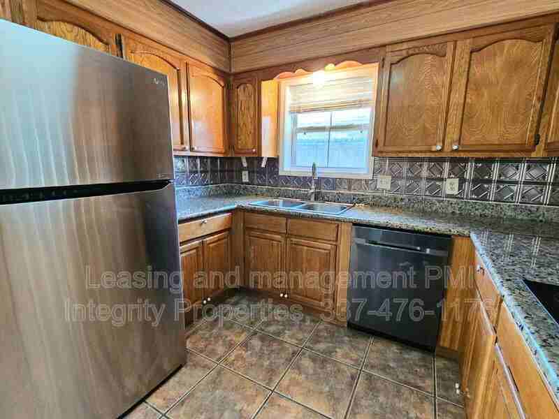 7441 Quorum Dr - Photo 7 of 23