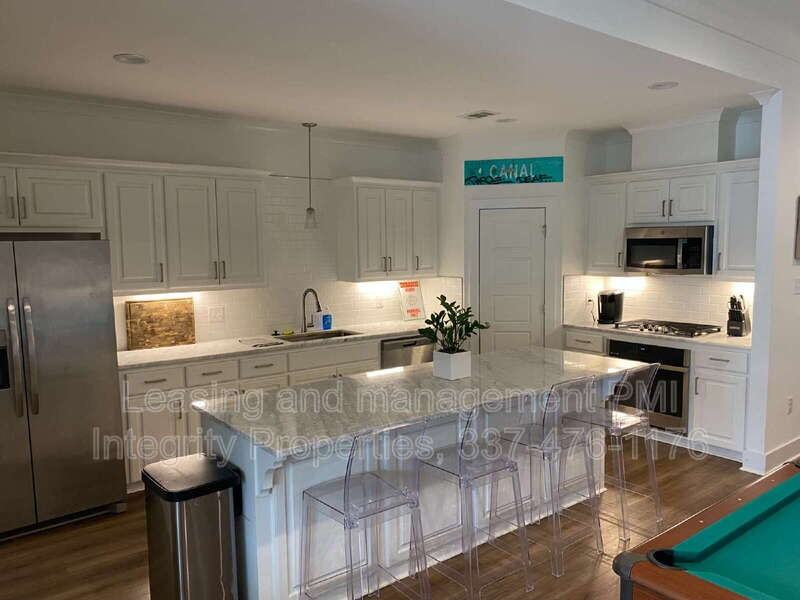 1564 Bowstring Dr - Photo 4 of 25