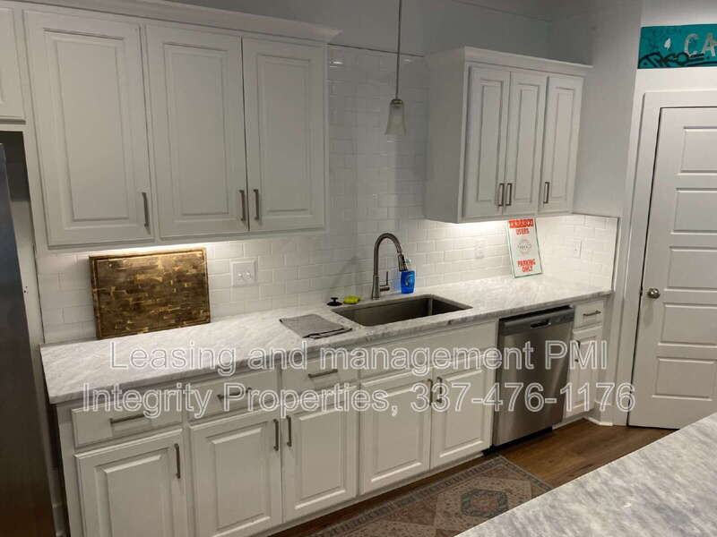 1564 Bowstring Dr - Photo 5 of 25