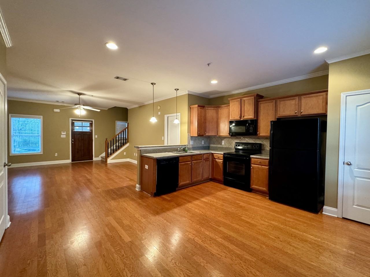 409 Whitehall Rd #1 - Photo 6 of 23