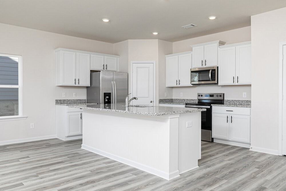 618 Mackenzie Cv - Photo 6 of 16