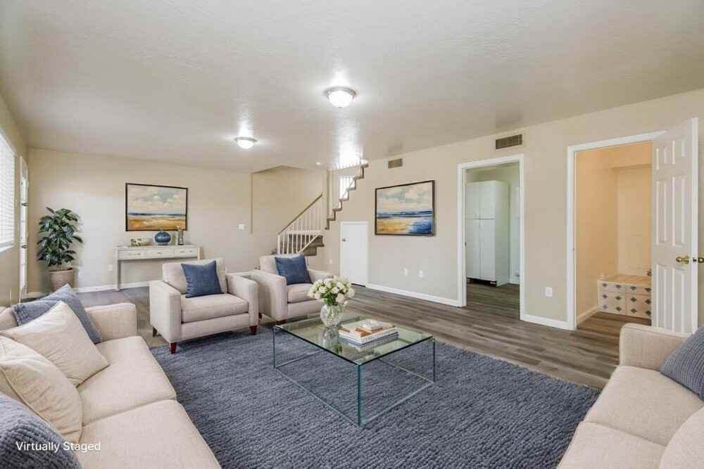 4649 E Towne Ln - Photo 4 of 20