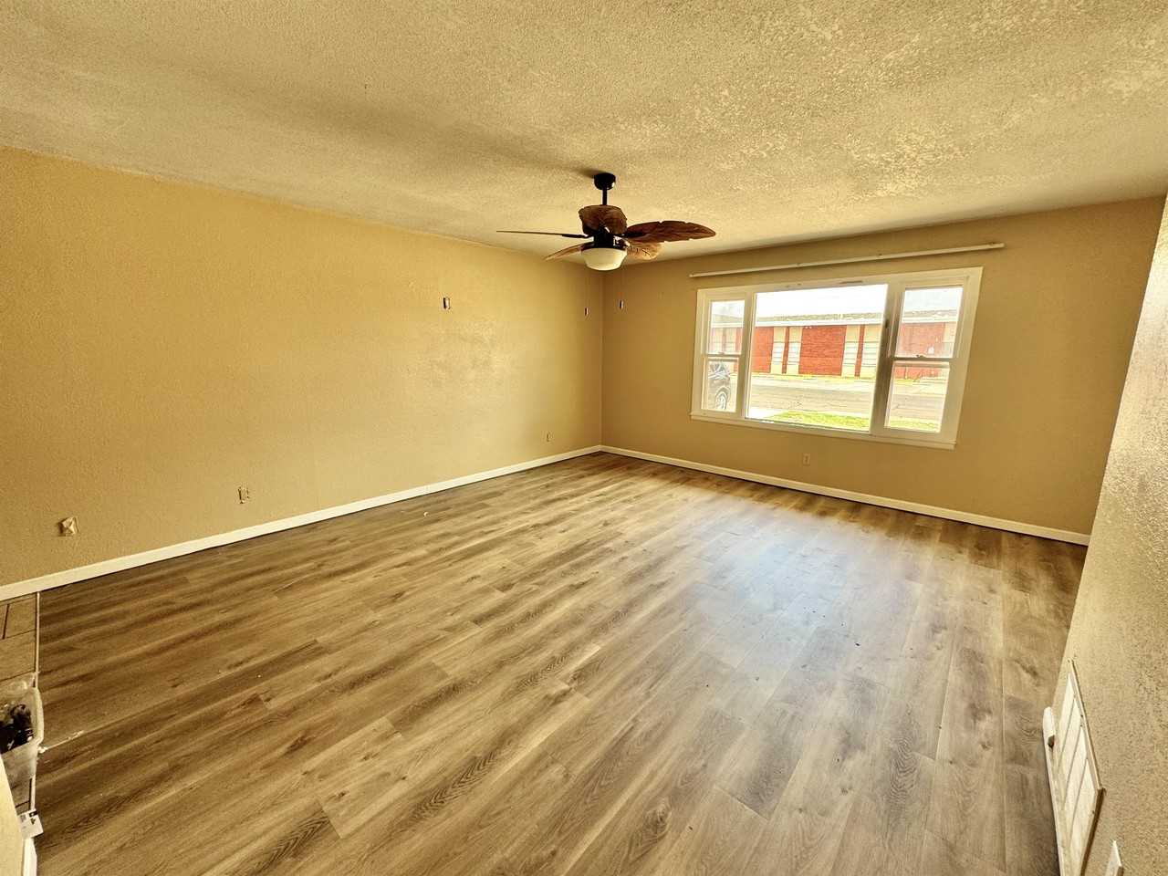 3305 Thomas Ave #1 - Photo 2 of 10