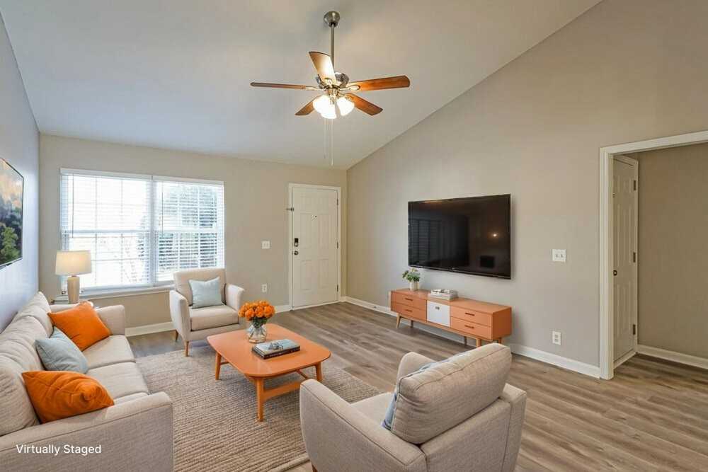 7016 S Hampton Blvd - Photo 3 of 19