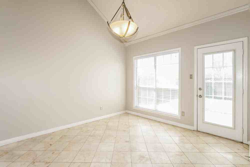 3143 Woodland Pine Dr - Photo 7 of 17