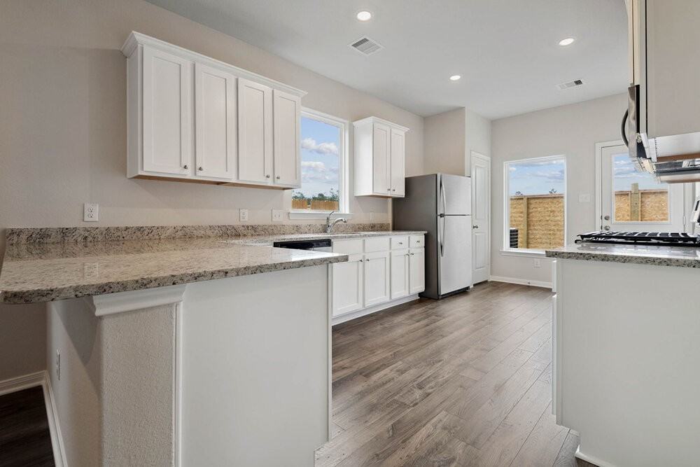 16455 Honeysuckle Hill Dr - Photo 6 of 21