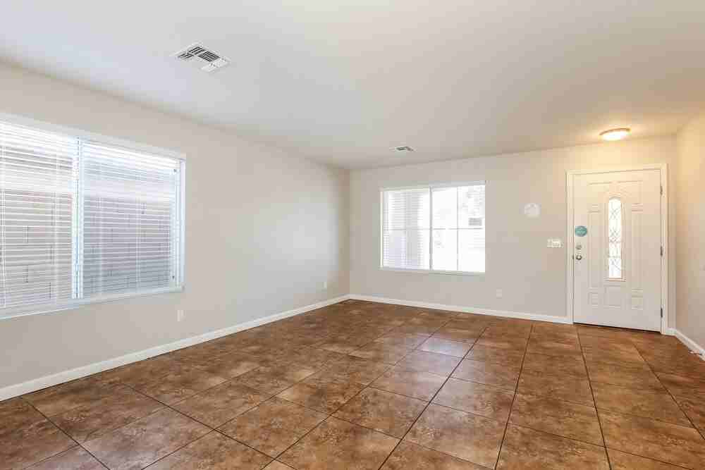 1344 S 220th Dr - Photo 4 of 15