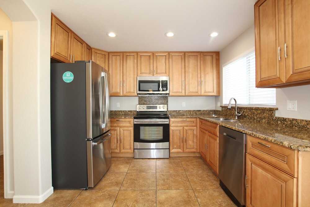 1344 S 220th Dr - Photo 6 of 15