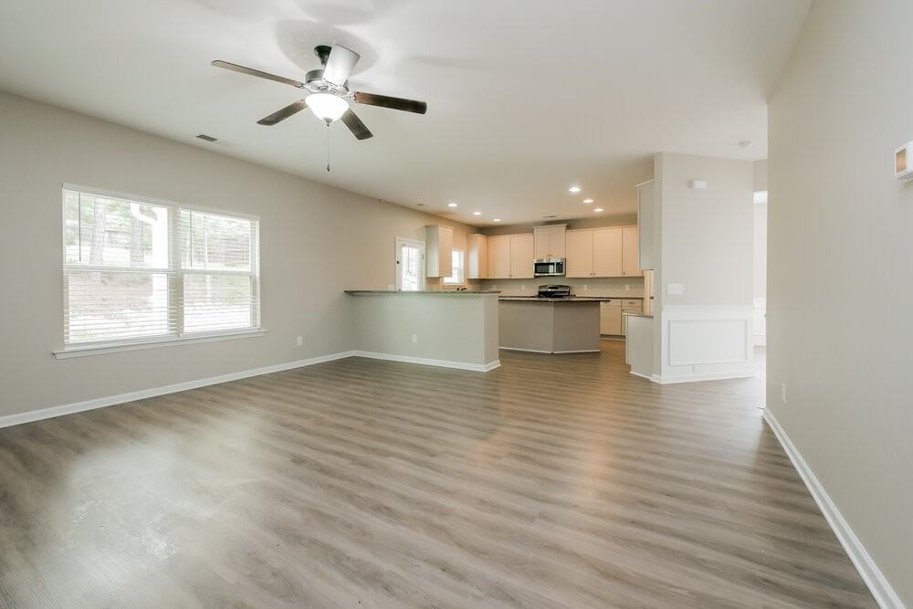 136 Camellia Way - Photo 7 of 17