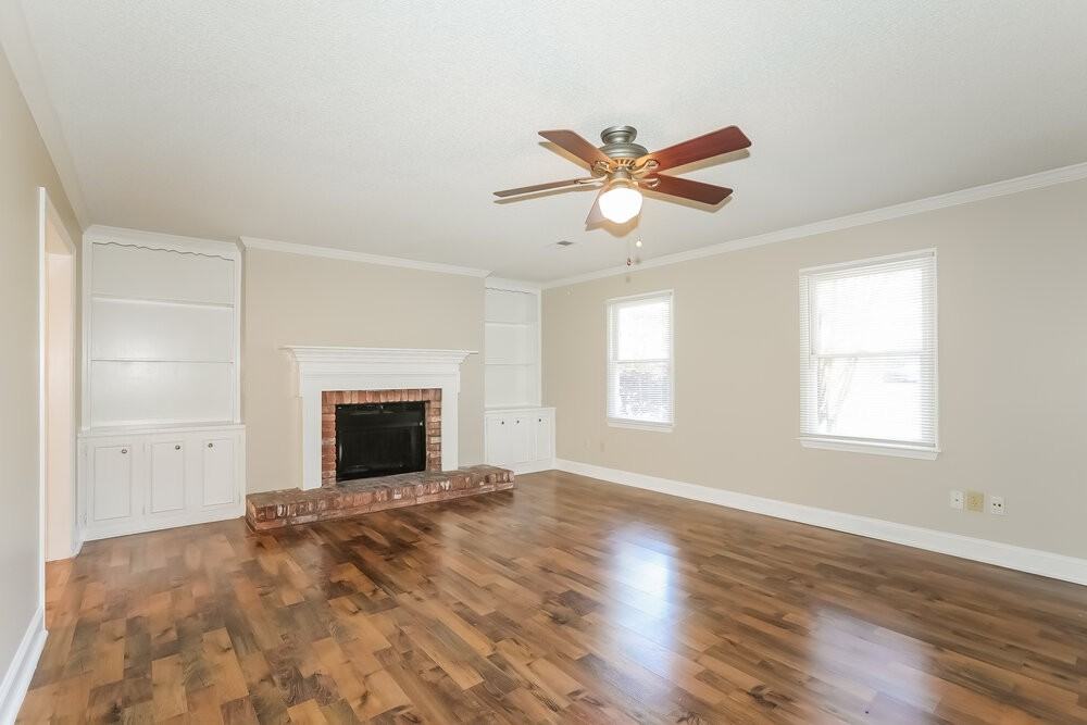 2270 Seedling Ln - Photo 5 of 18