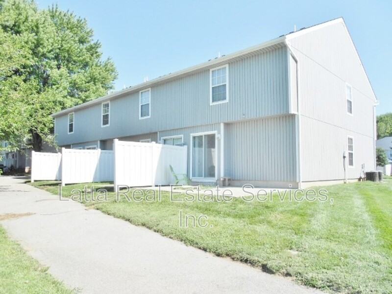 3213 Sw Iron Creek Dr - Photo 2 of 13