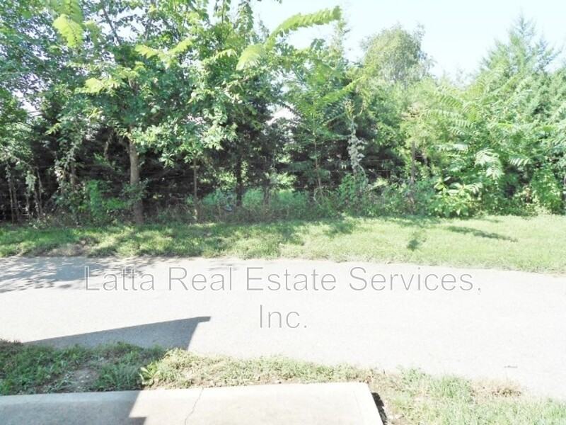 3213 Sw Iron Creek Dr - Photo 3 of 13