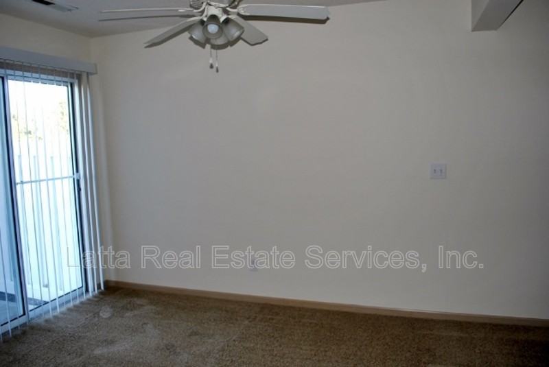 3213 Sw Iron Creek Dr - Photo 5 of 13