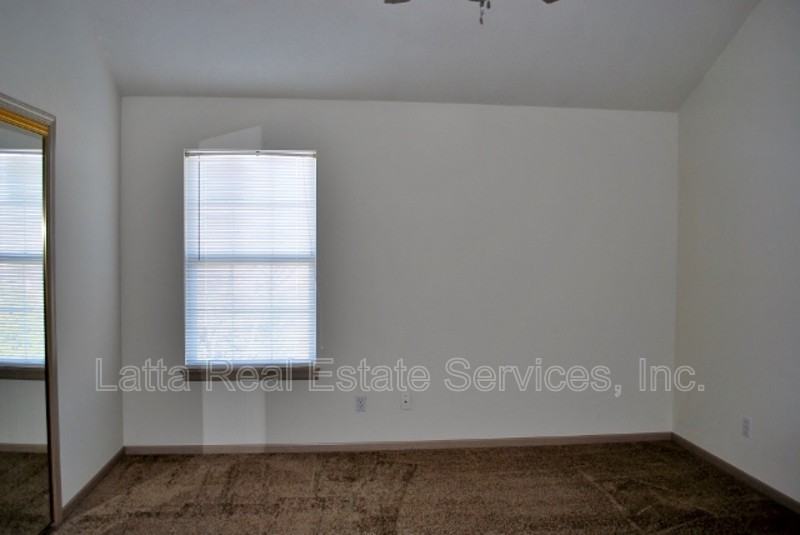 3213 Sw Iron Creek Dr - Photo 7 of 13