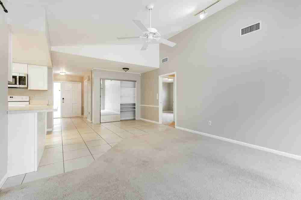 14465 Larkspur Ln - Photo 6 of 16