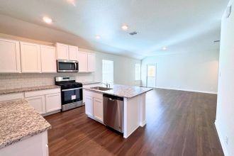 4839 Paluxy Trl #1 - Photo 7 of 33