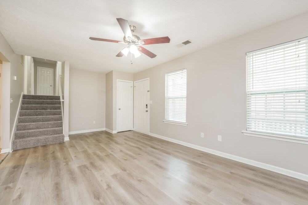 728 Stonebridge Park Cir - Photo 7 of 18