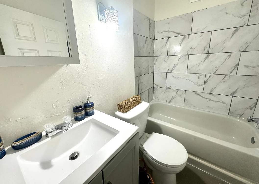 1402 21st Ave N #0 - Photo 7 of 9