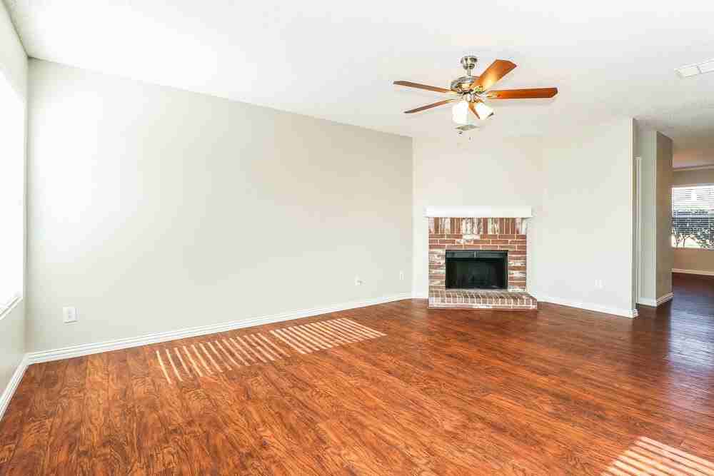 2036 Navada Way - Photo 3 of 18