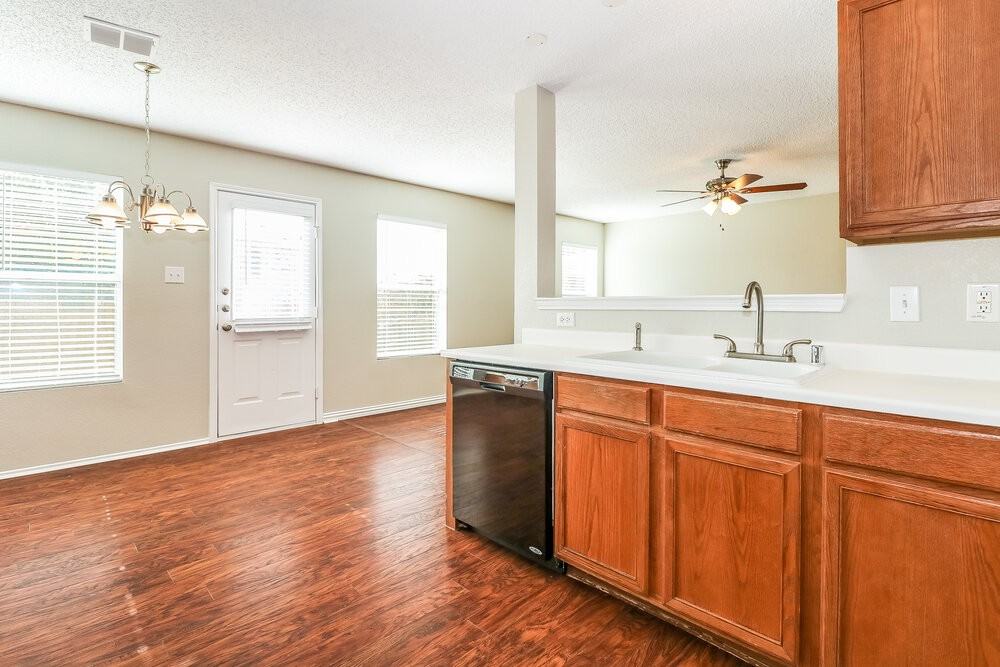 2036 Navada Way - Photo 7 of 18