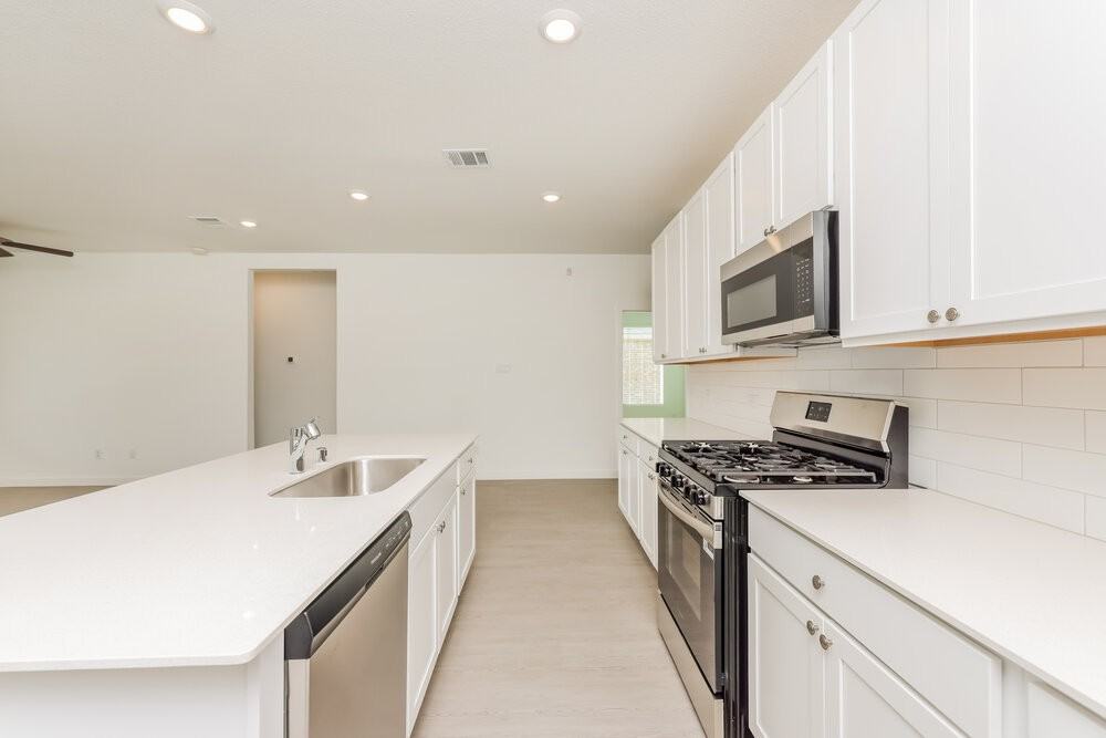 2237 Mustang Ghost Trl - Photo 7 of 18