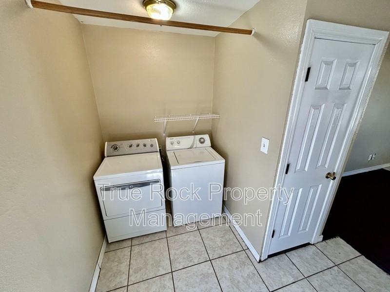 218 E 14th St - Photo 5 of 10